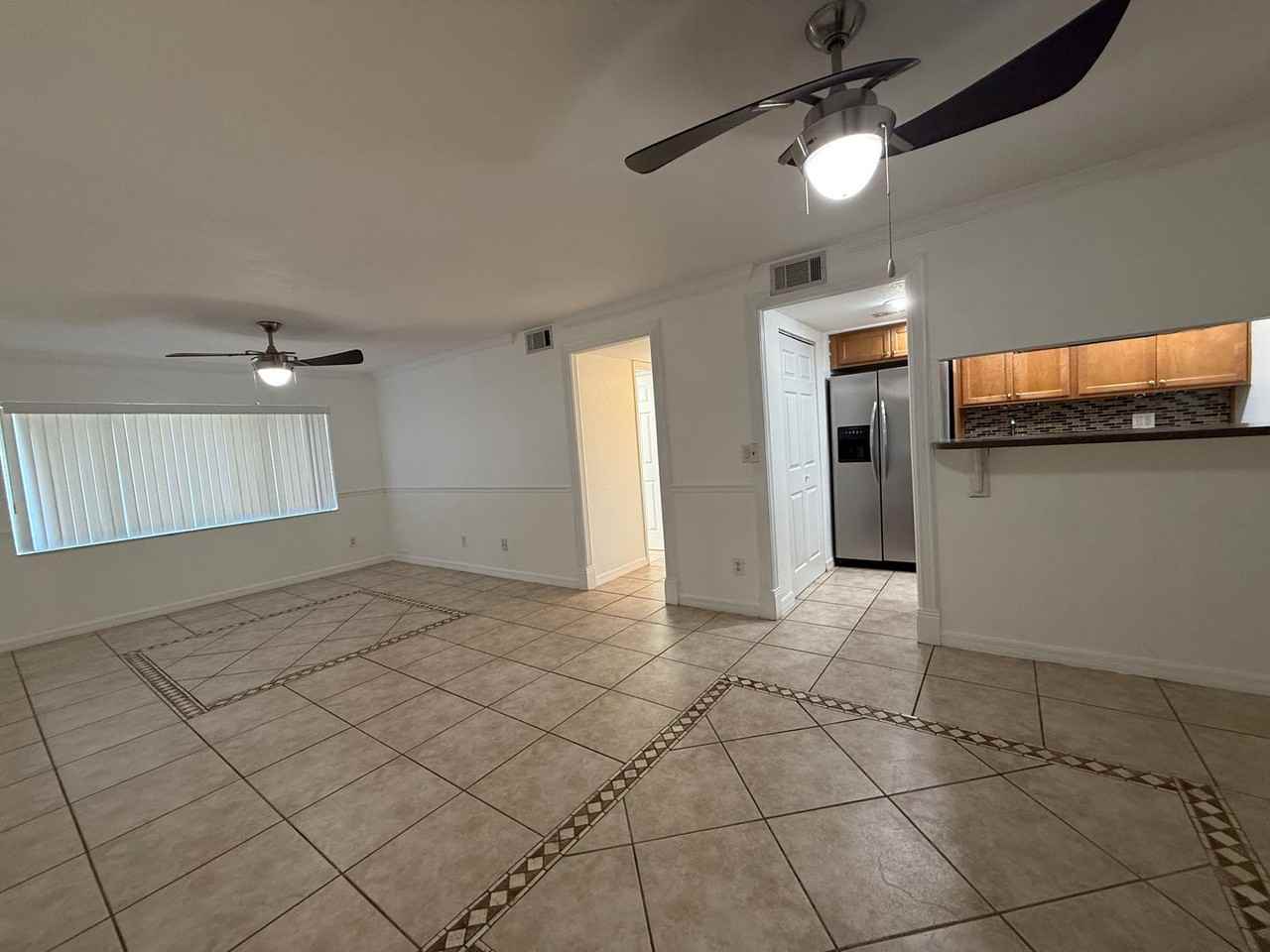 633 S Palmetto Ave - Photo 4 of 20