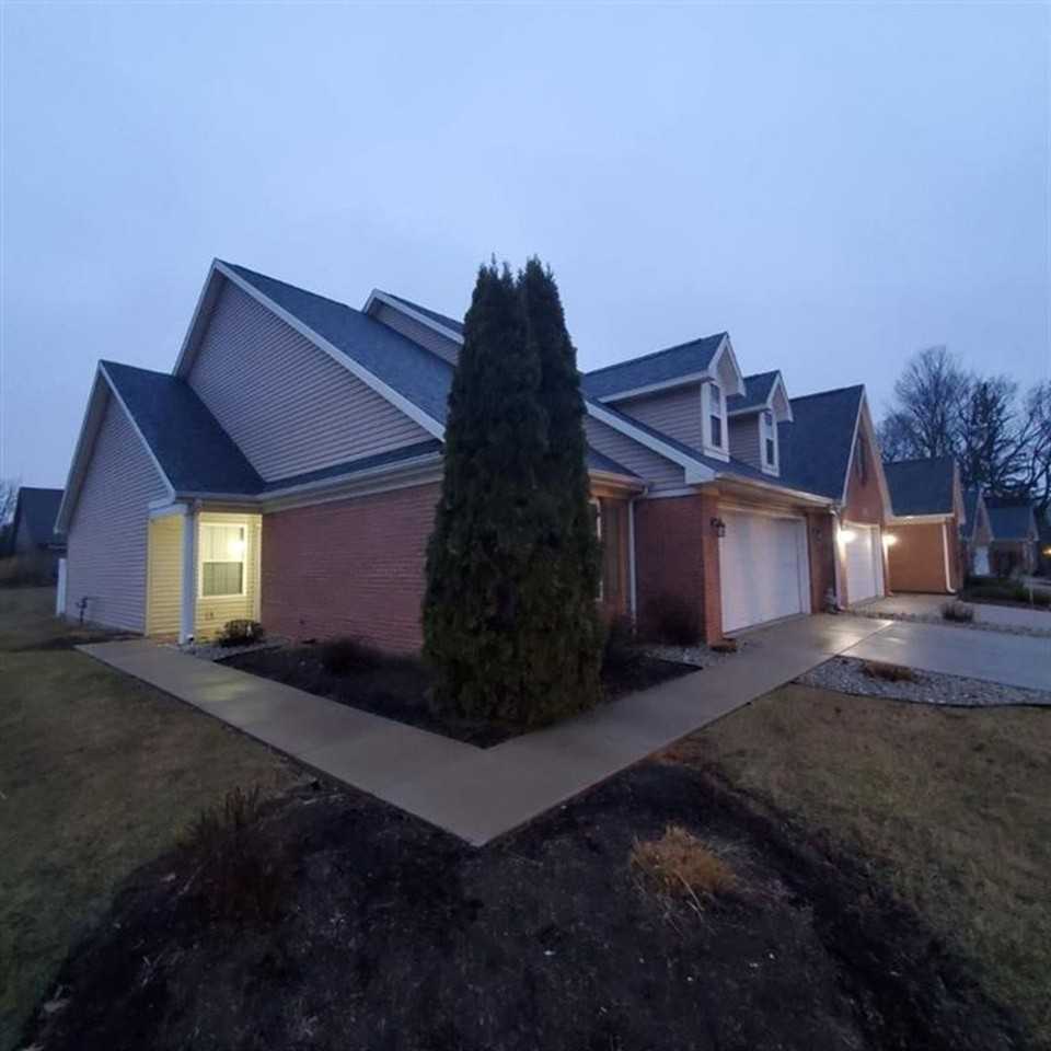 642 S 23rd St - Photo 2 of 24