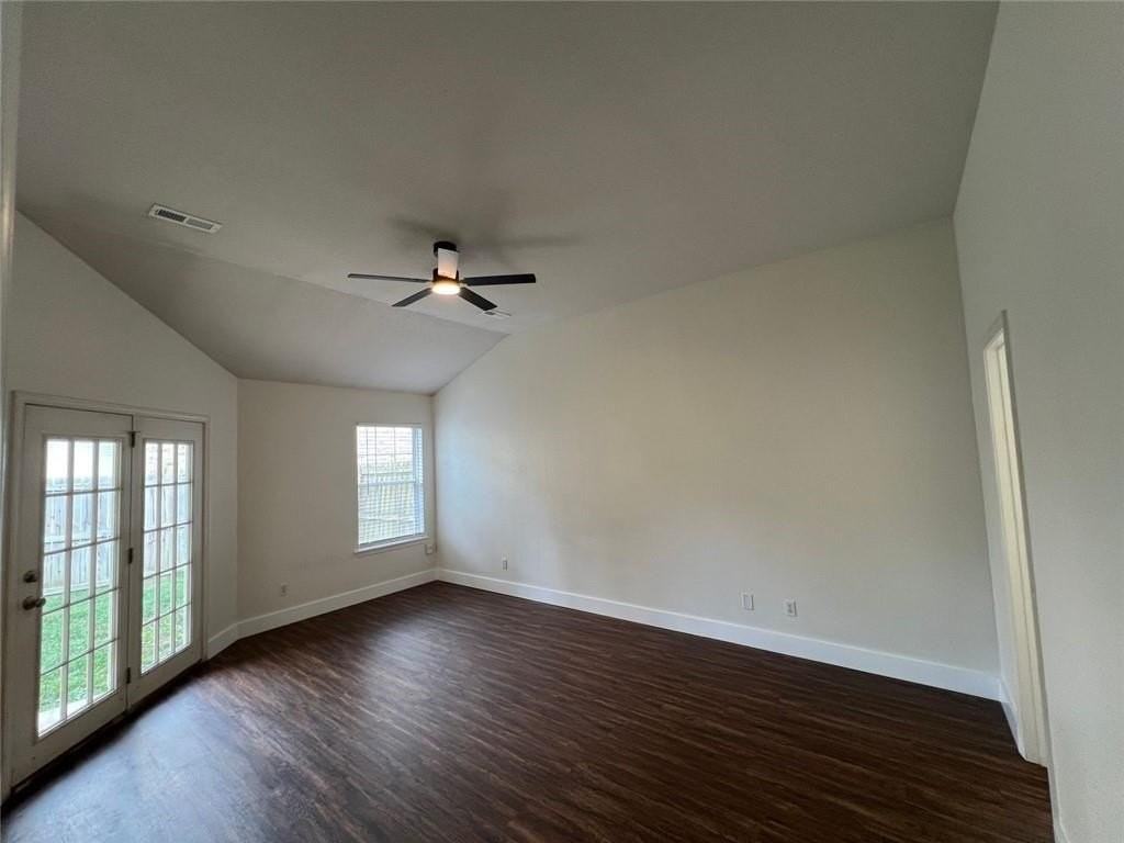 985 N Daisy Ln - Photo 5 of 17