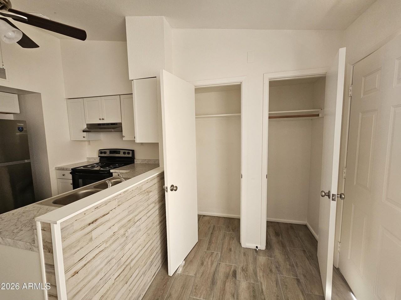 302 S Westfall Ave Apt 2 #2 - Photo 2 of 19