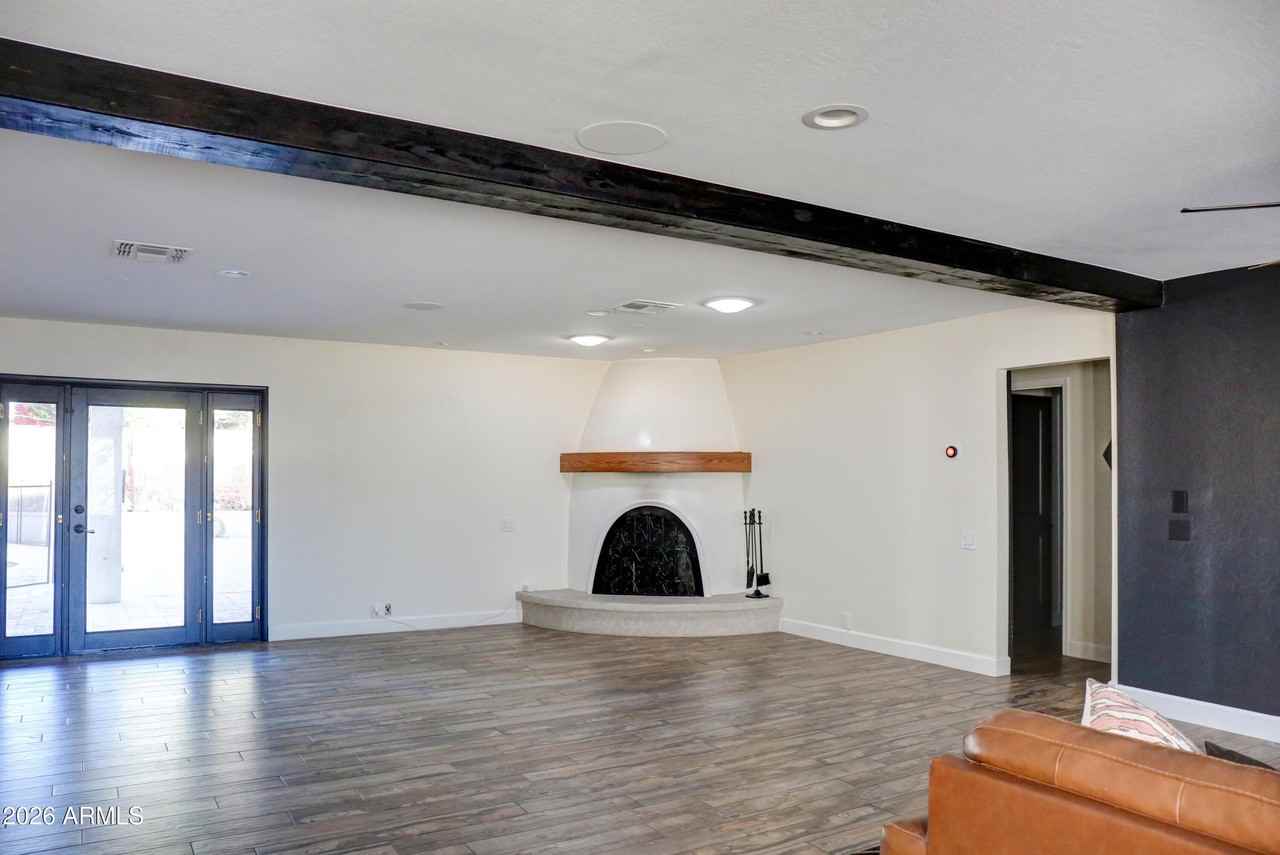 2016 E State Ave - Photo 5 of 50