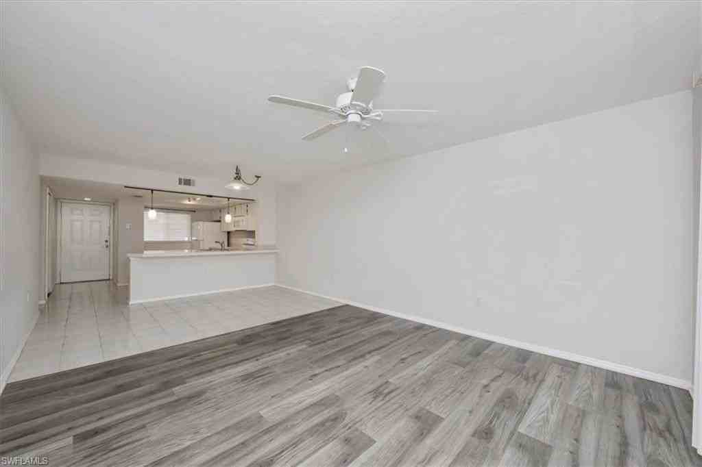 2350 Naples Trace Cir Unit 6-608 #6-608 - Photo 3 of 20