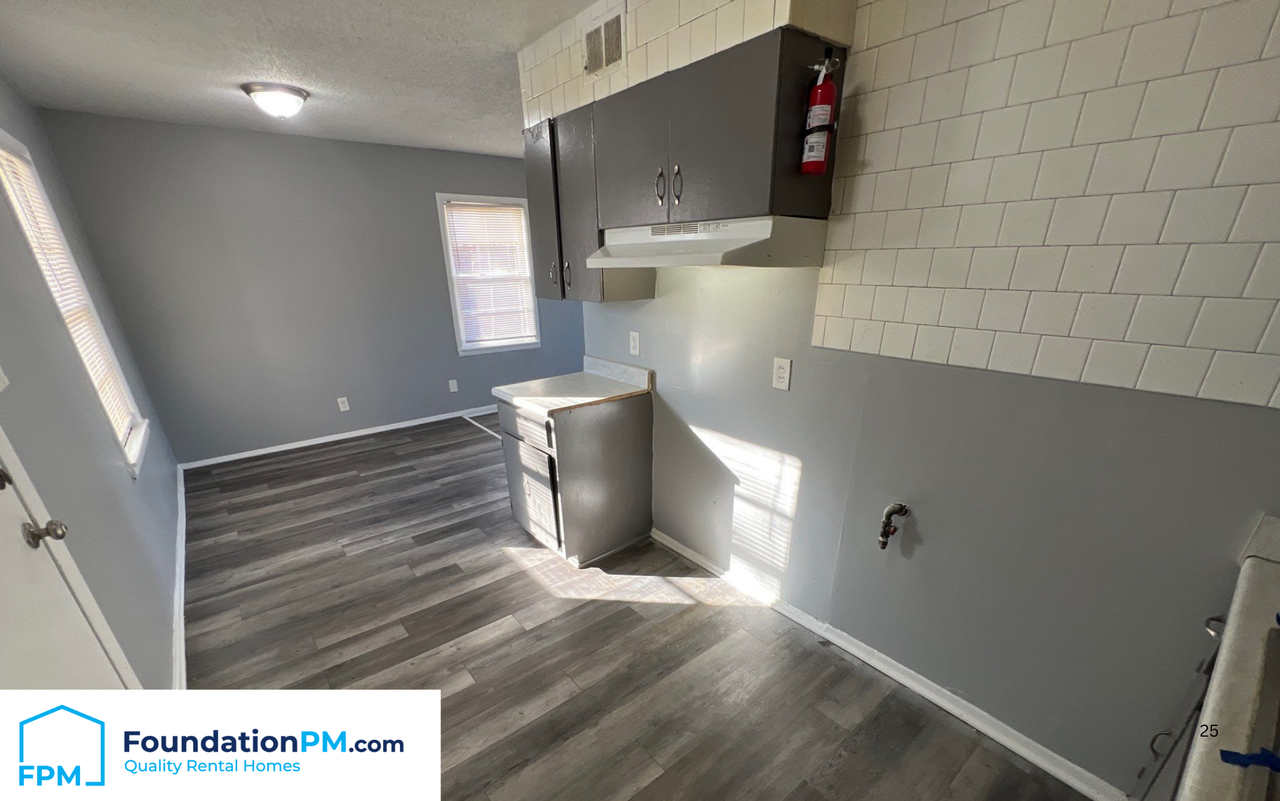 389 W Mitchell Rd #1 - Photo 5 of 14