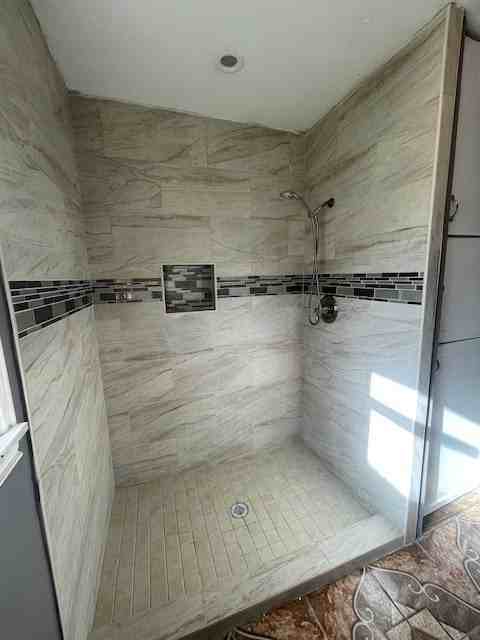 1038 Zarsky Dr - Photo 7 of 14