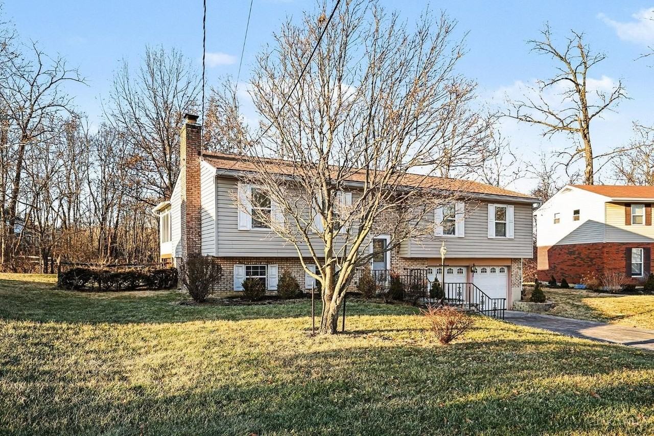 8376 Vicksburg Dr - Photo 3 of 43