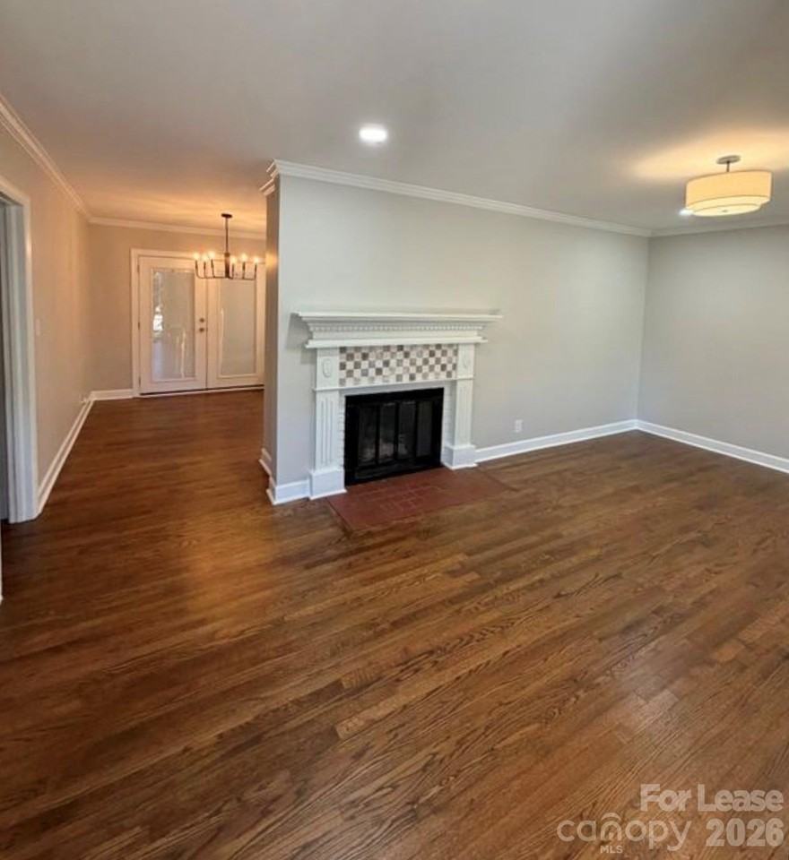 4201 University Dr - Photo 2 of 31