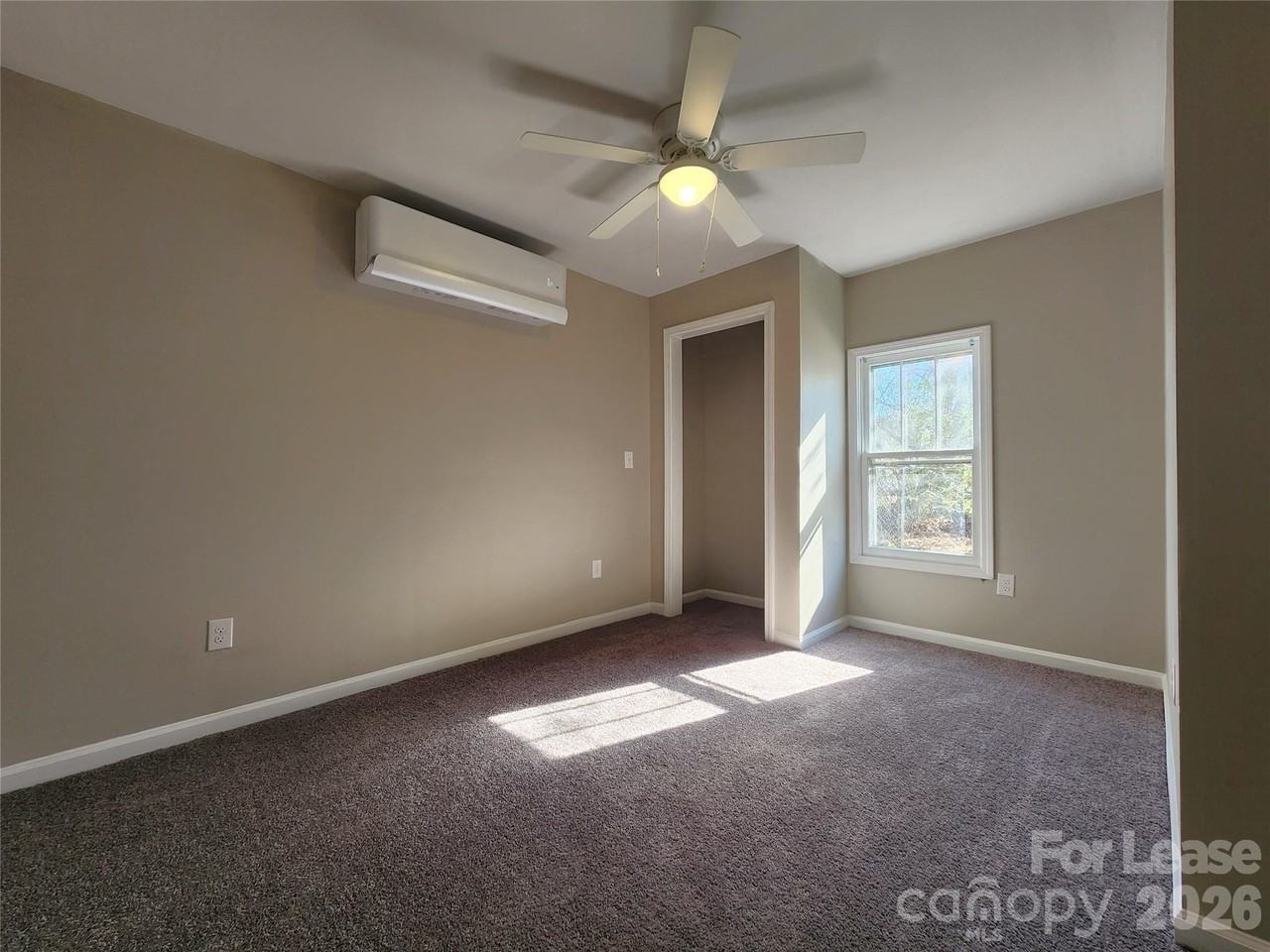 2414 Idlewood Dr - Photo 6 of 15