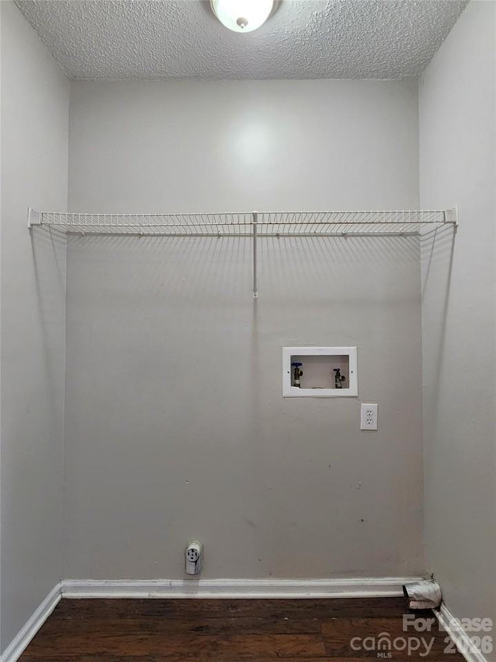 268 Southcircle Dr Nw Apt G #G - Photo 6 of 23