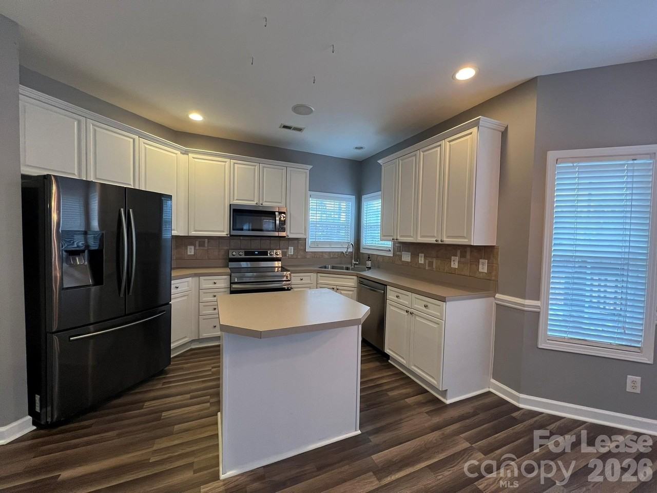 3307 Creek Trail Rd - Photo 5 of 26