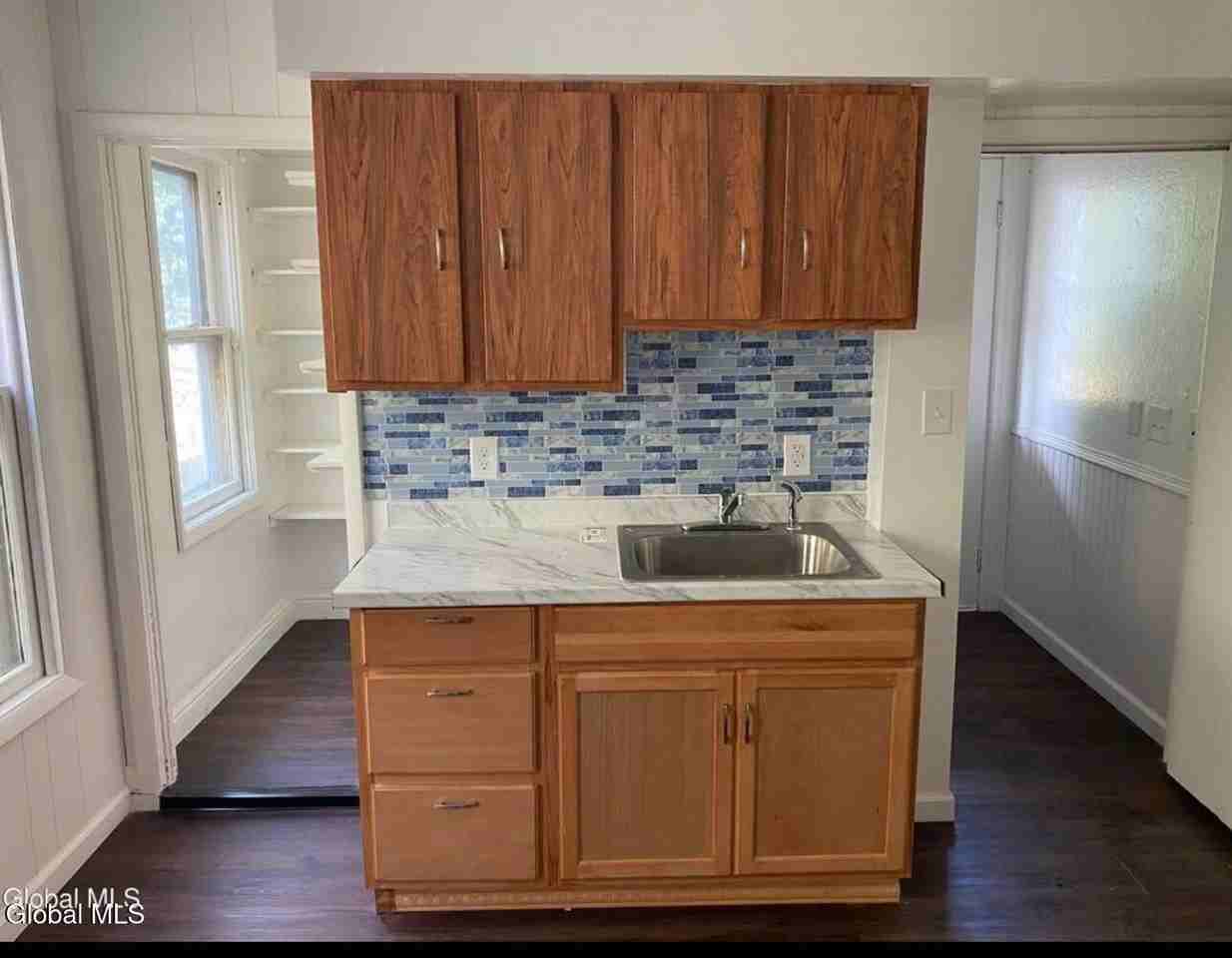 629 Lang St - Photo 3 of 4