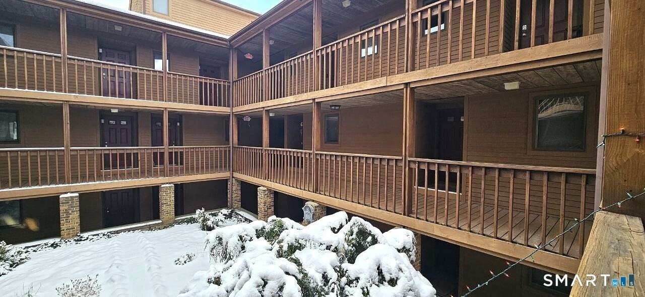 482 East St #16 - Photo 2 of 27