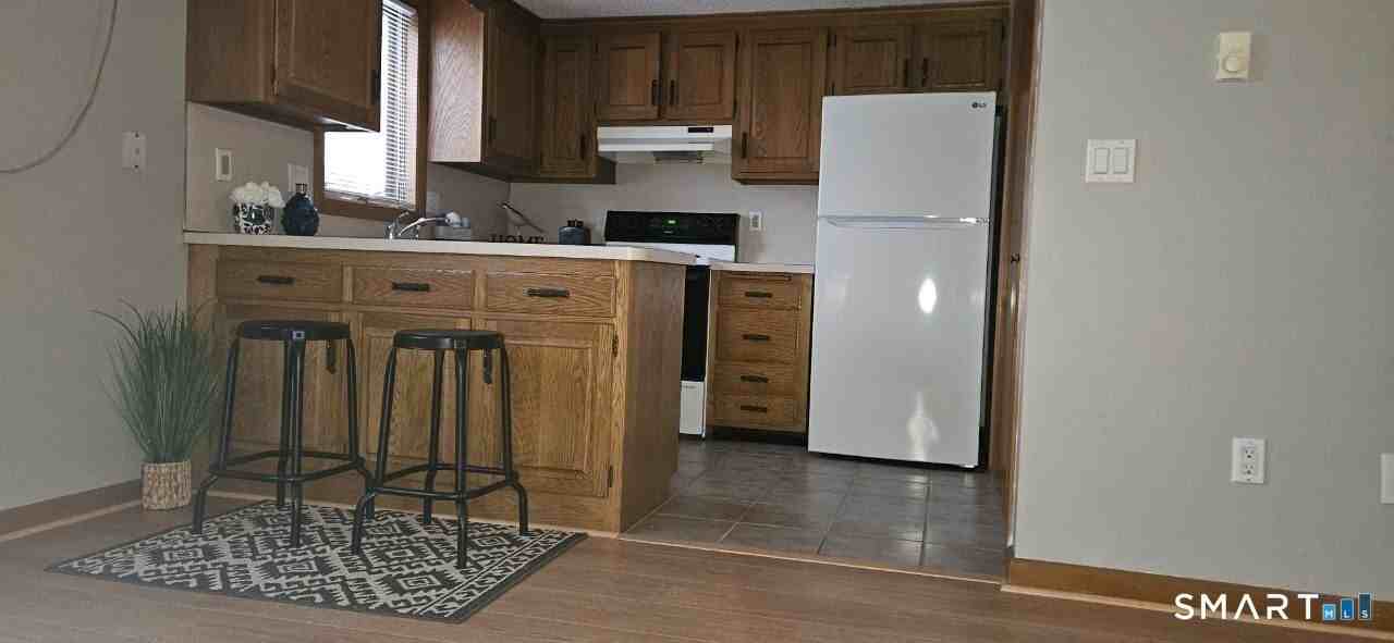 482 East St #16 - Photo 6 of 27