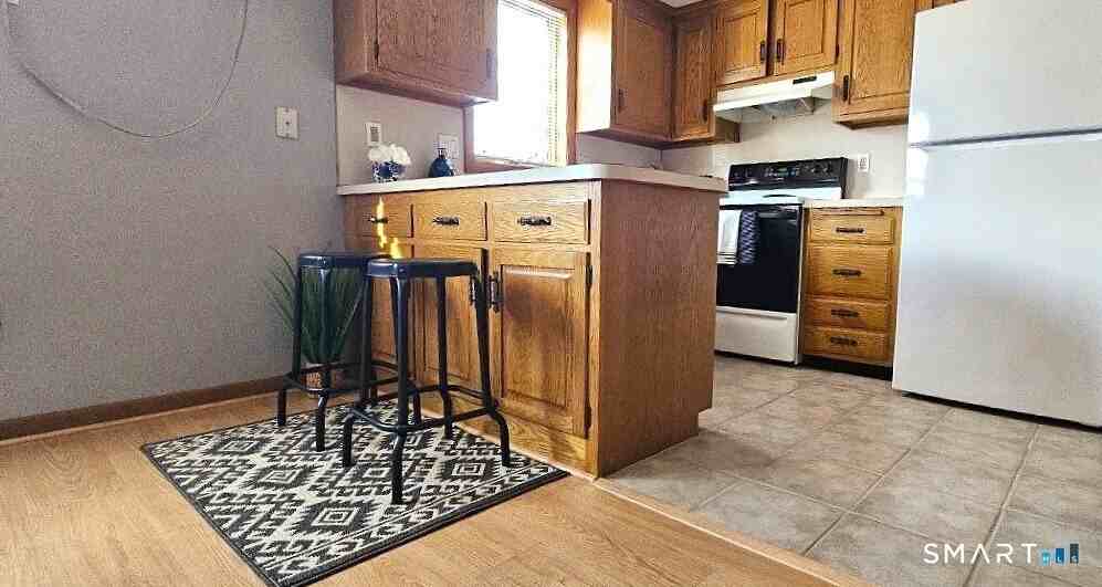 482 East St #16 - Photo 7 of 27