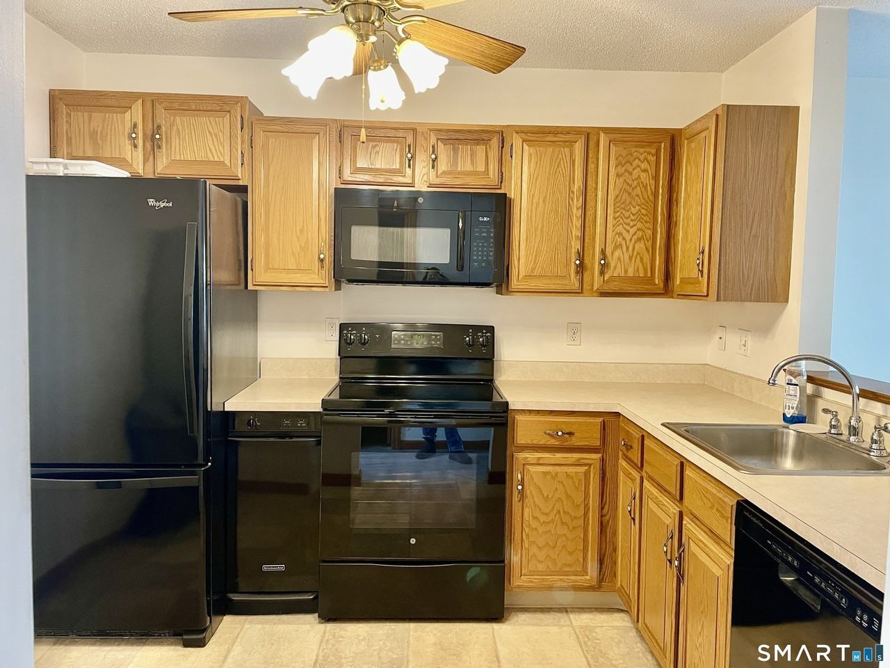 705 Lake Ave #60 - Photo 4 of 17