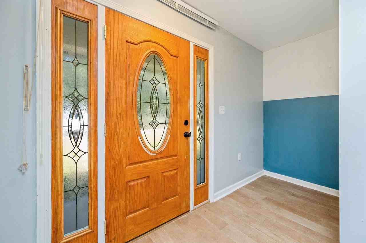 83 Edgewood Dr - Photo 7 of 44