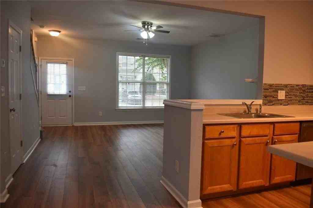 1078 Prestwyck Ct - Photo 4 of 30