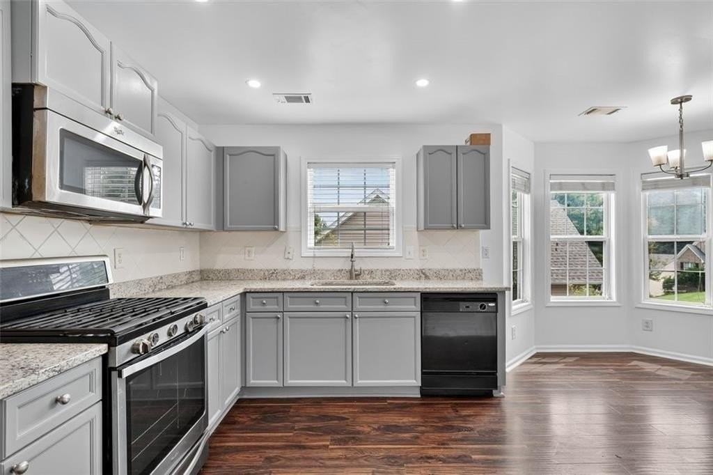 882 Creek Bottom Rd - Photo 6 of 23