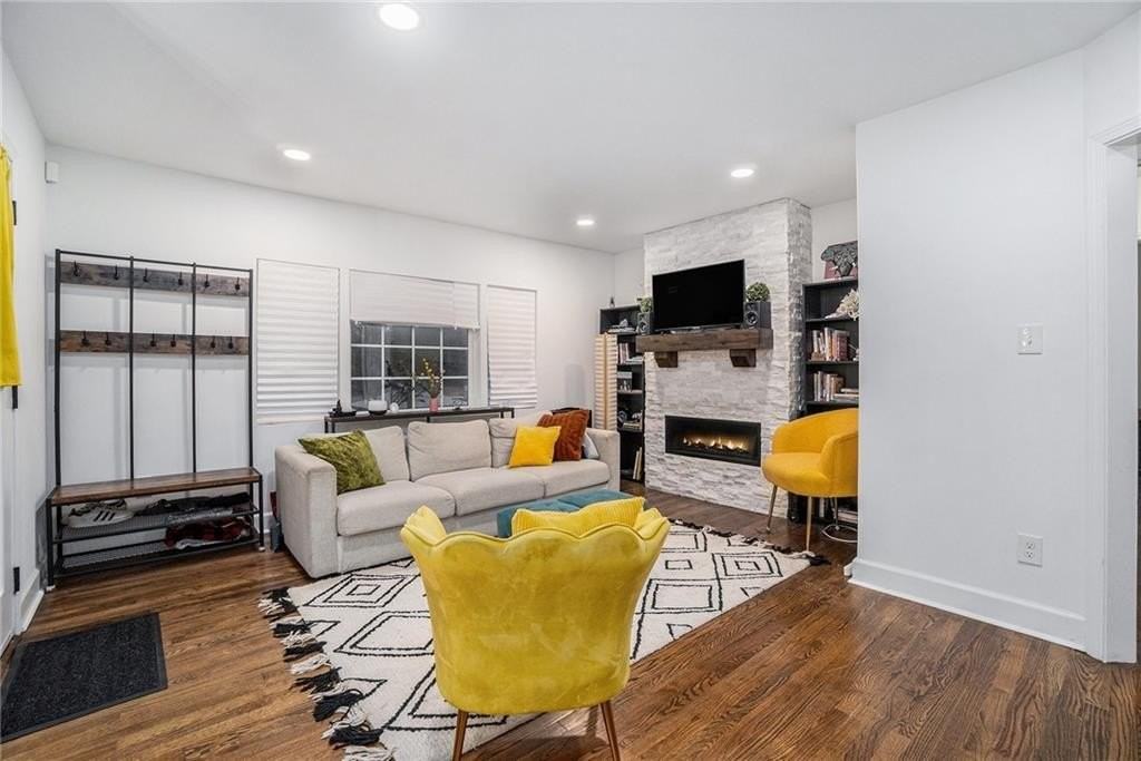 2708 Oldknow Dr Nw - Photo 5 of 16