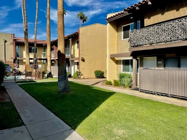 51080 Eisenhower Drive #15 - Photo 5 of 24