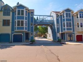 featured image of 8 Raritan Pointe