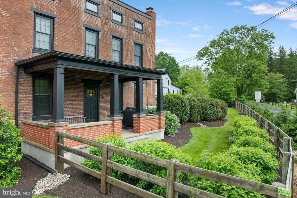 2406 Upper Ridge Rd #1 - Photo 3 of 50