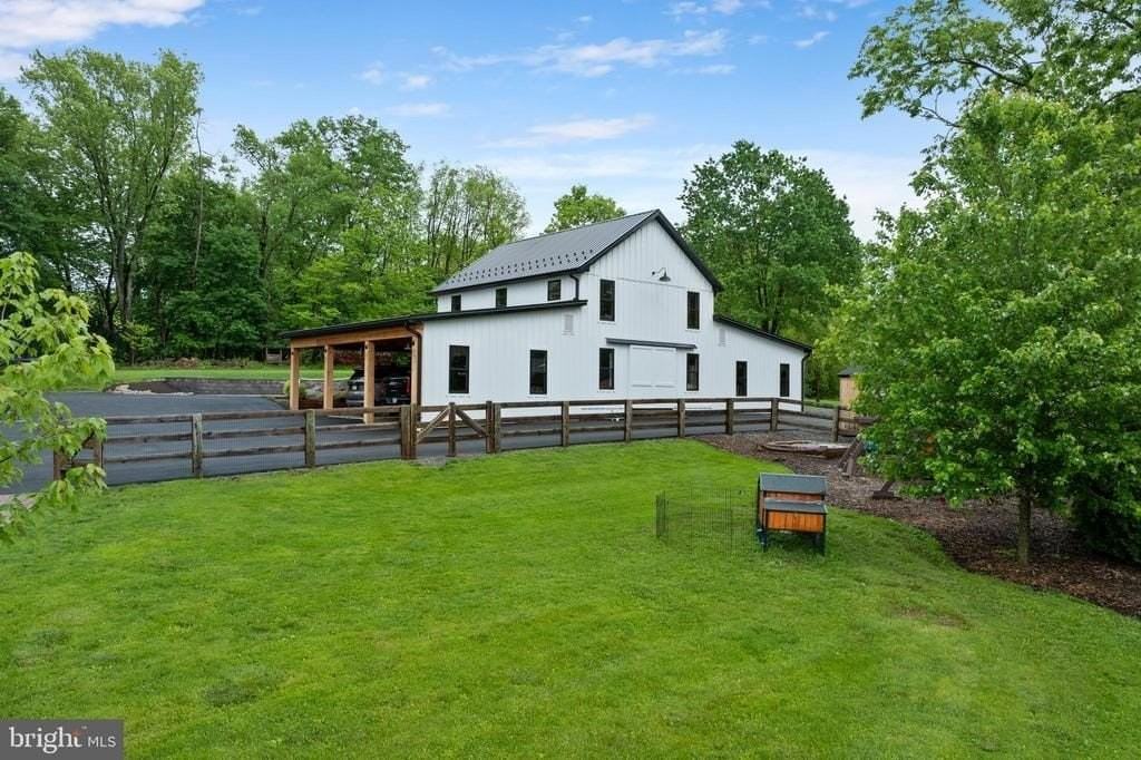 2406 Upper Ridge Rd #1 - Photo 7 of 50