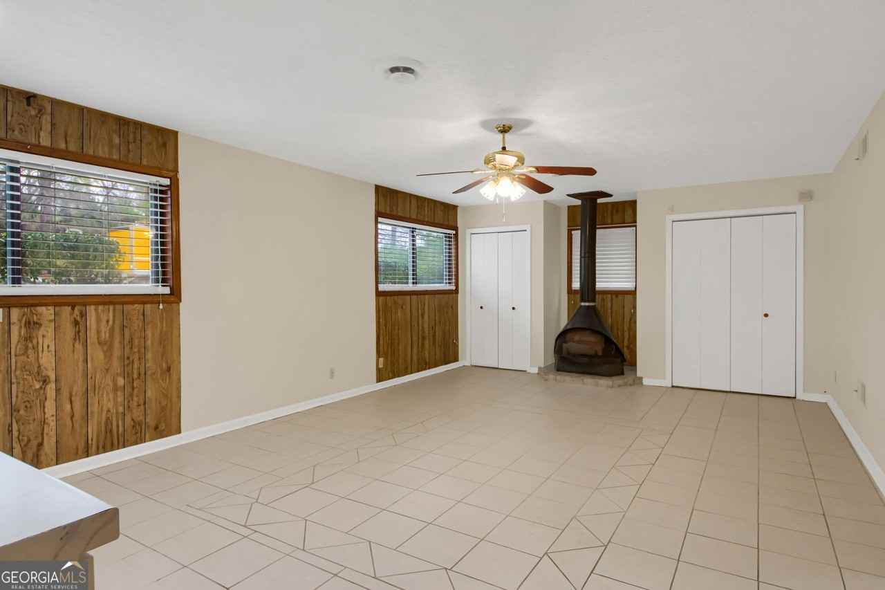 1462 Ester Ct - Photo 5 of 16