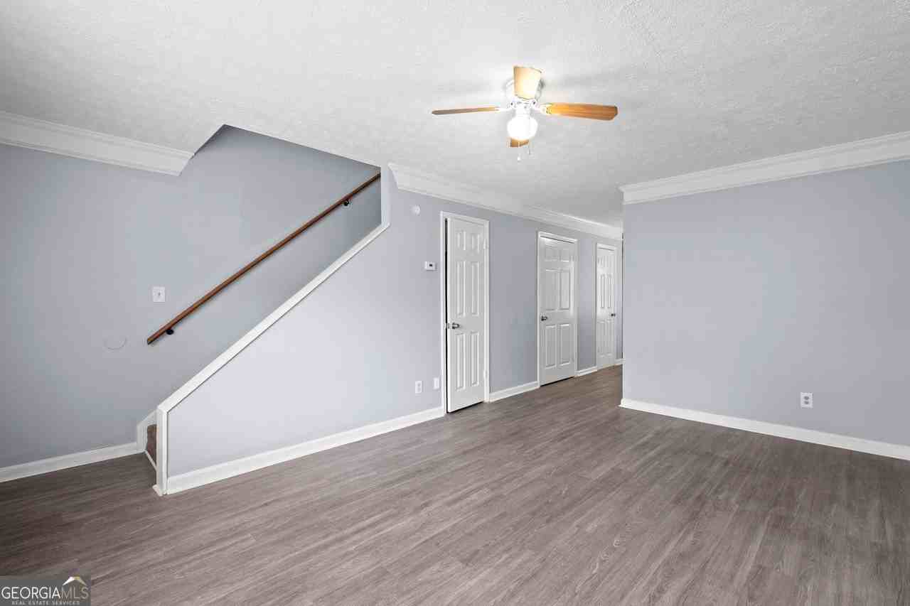 364 N 19th St Apt A #A - Photo 6 of 21