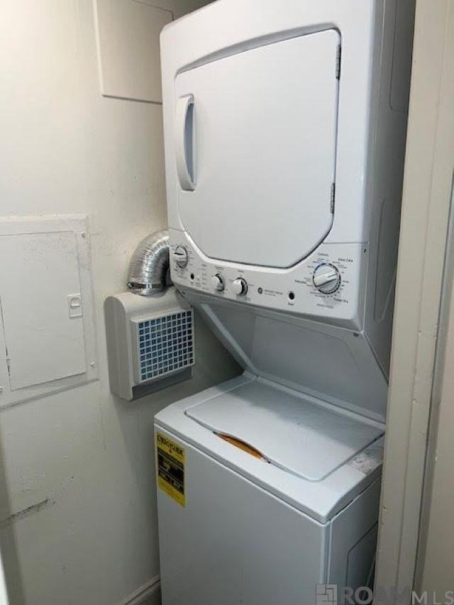 2045 N 3rd St #203 - Photo 6 of 6