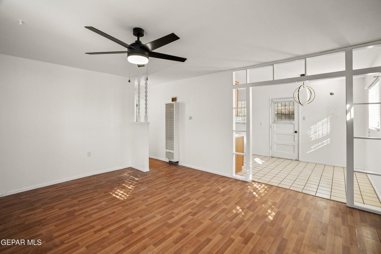 255 Francis St - Photo 6 of 22