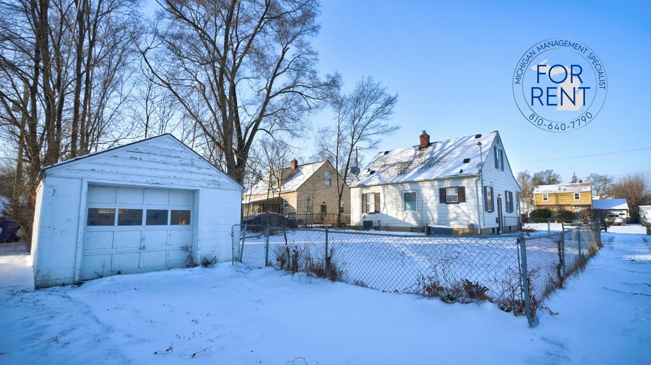 301 Chandler St #1 - Photo 2 of 50