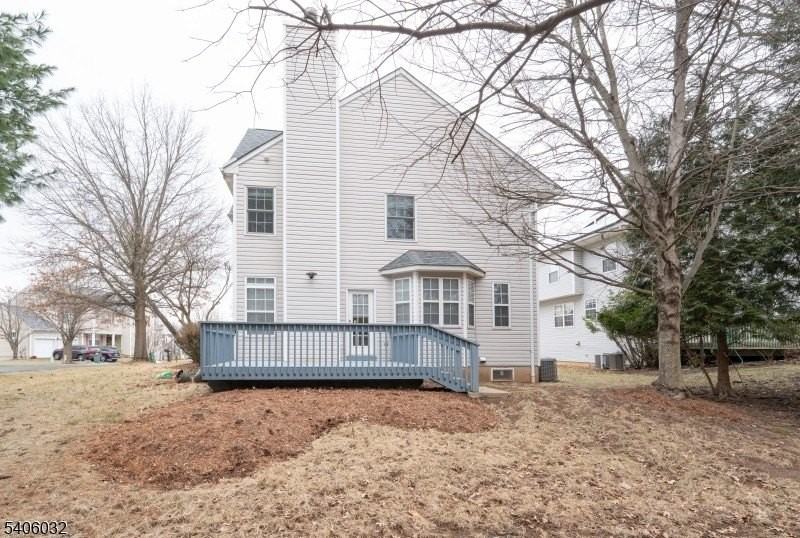 23 Hansom Rd - Photo 2 of 20