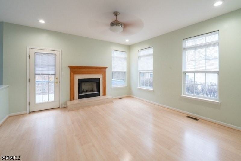 23 Hansom Rd - Photo 5 of 20