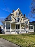 featured image of 301 W Blackwell St #A