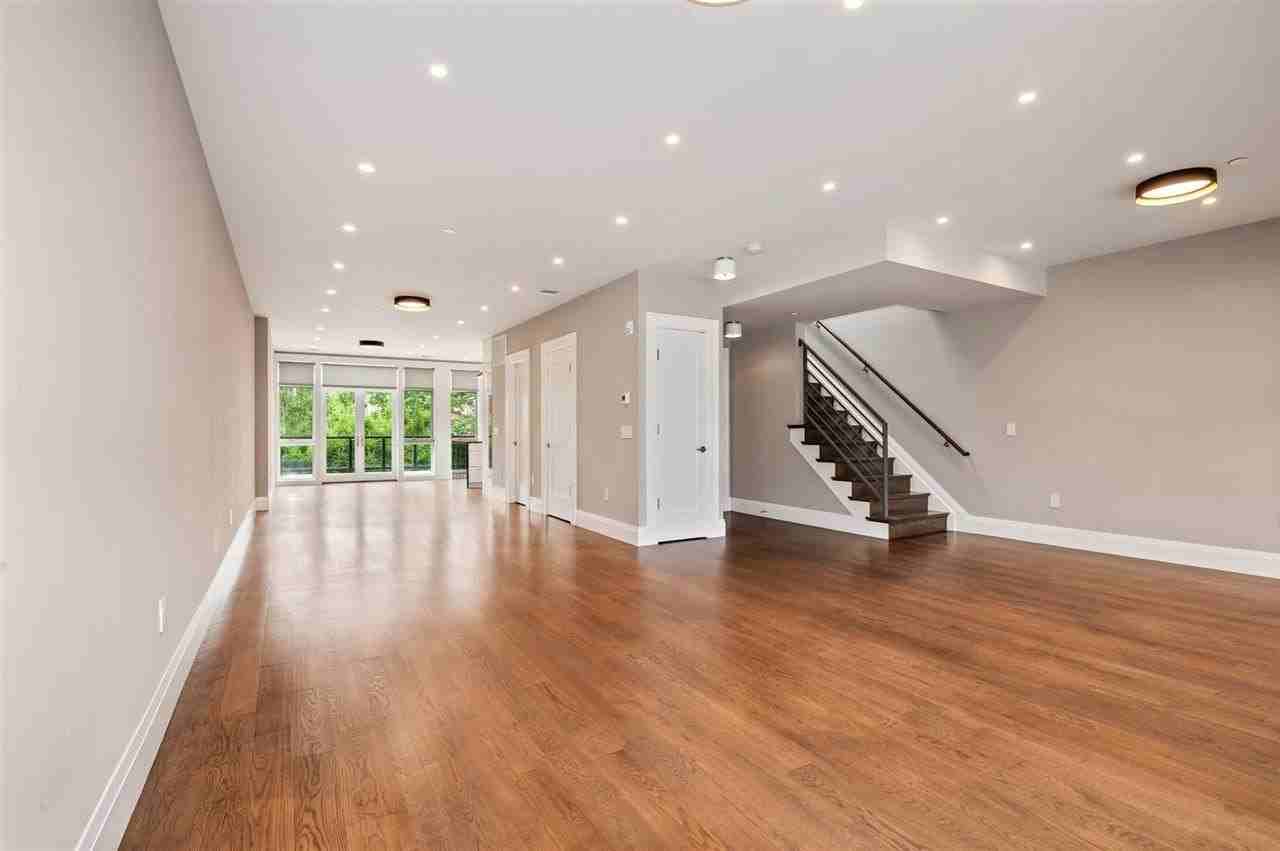 16 Bright St #2 - Photo 5 of 16