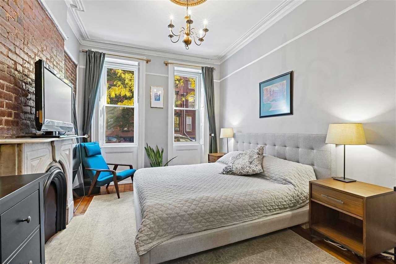 924 Garden St #1R - Photo 3 of 12