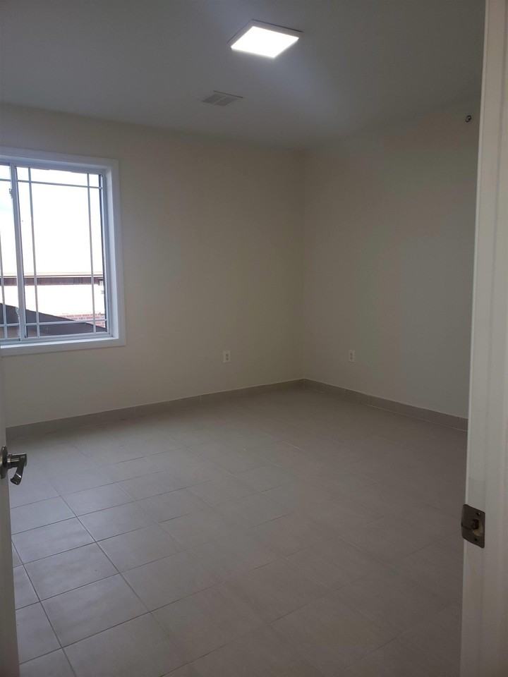 44 Bergen Blvd #9 - Photo 2 of 16