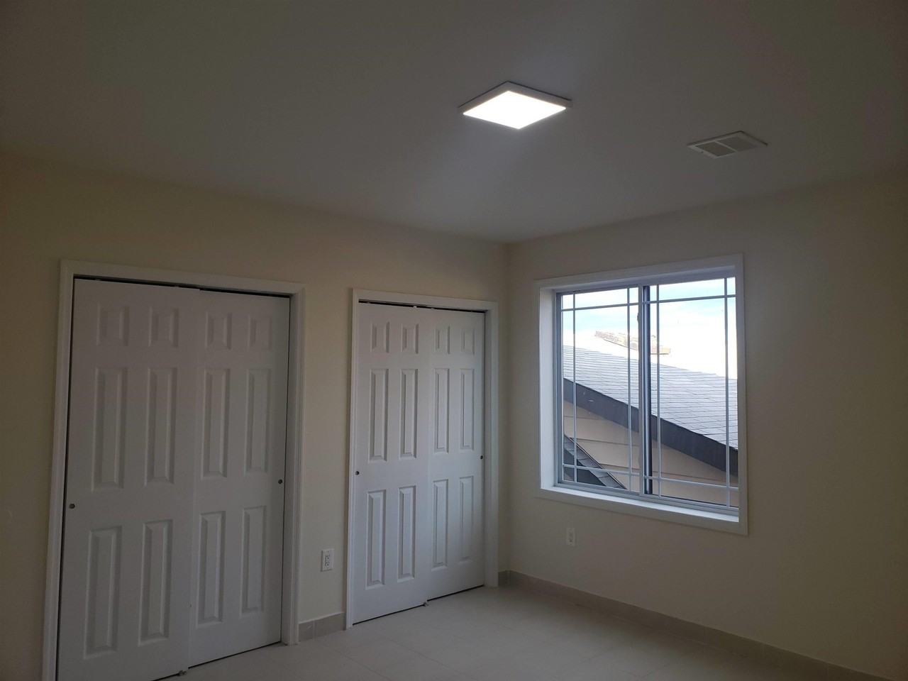 44 Bergen Blvd #9 - Photo 3 of 16