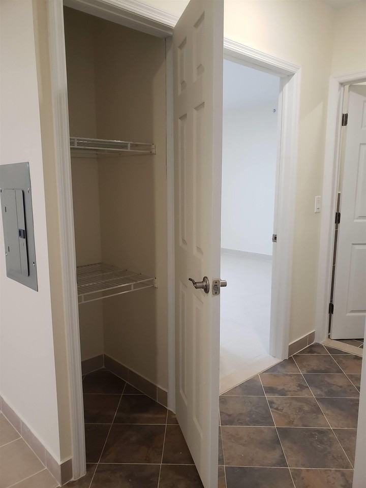 44 Bergen Blvd #9 - Photo 6 of 16