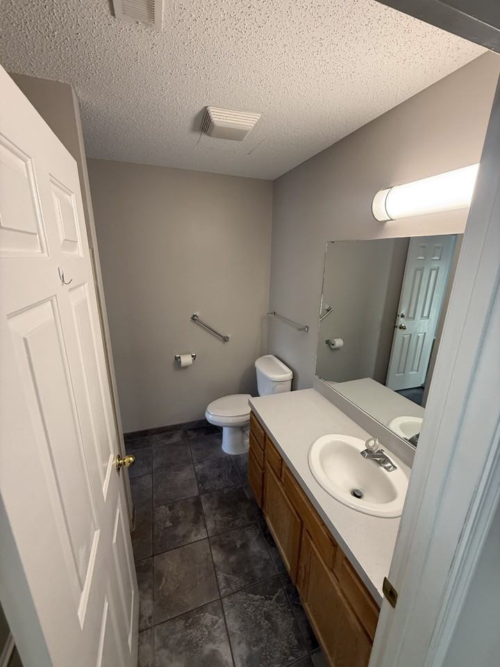 1708 Prairie Ave - Photo 5 of 10