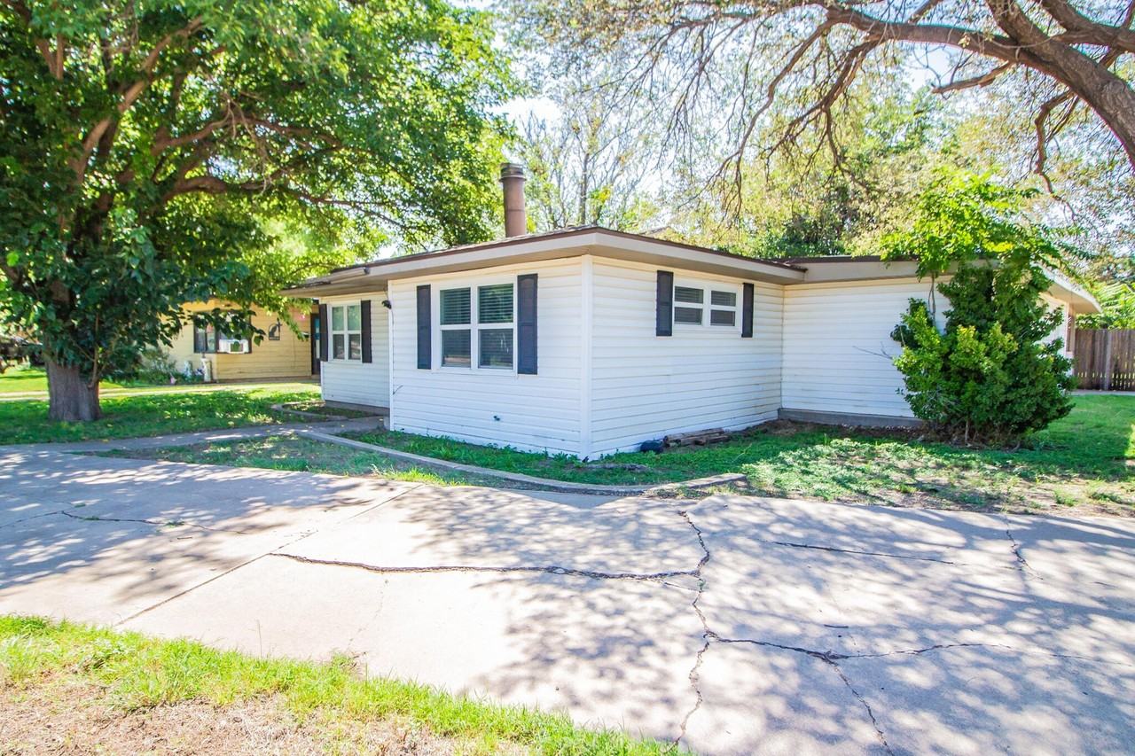 3721 31st St - Photo 2 of 21