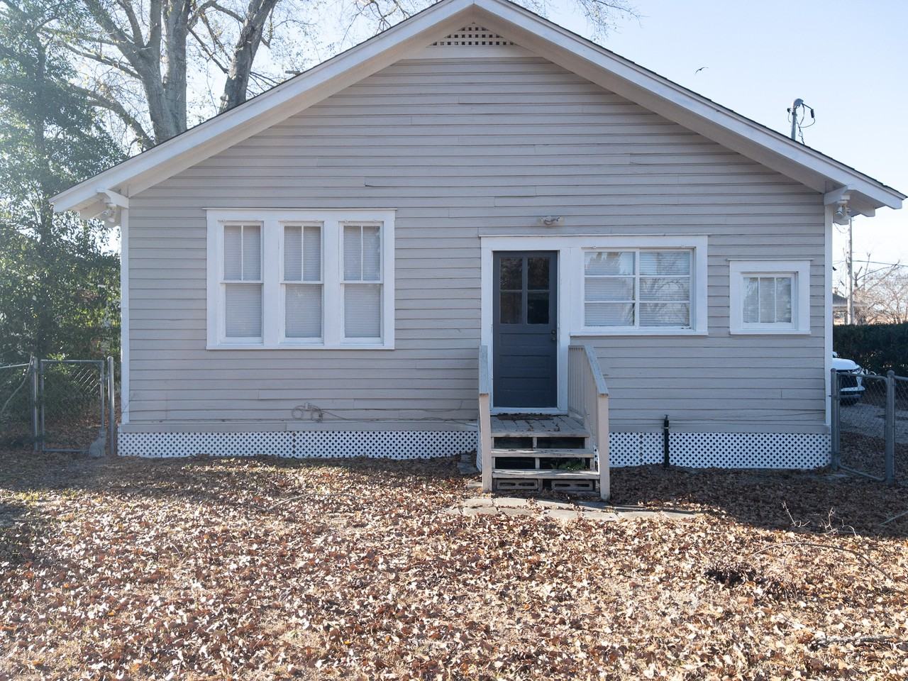 302 Durden St #1 - Photo 3 of 14