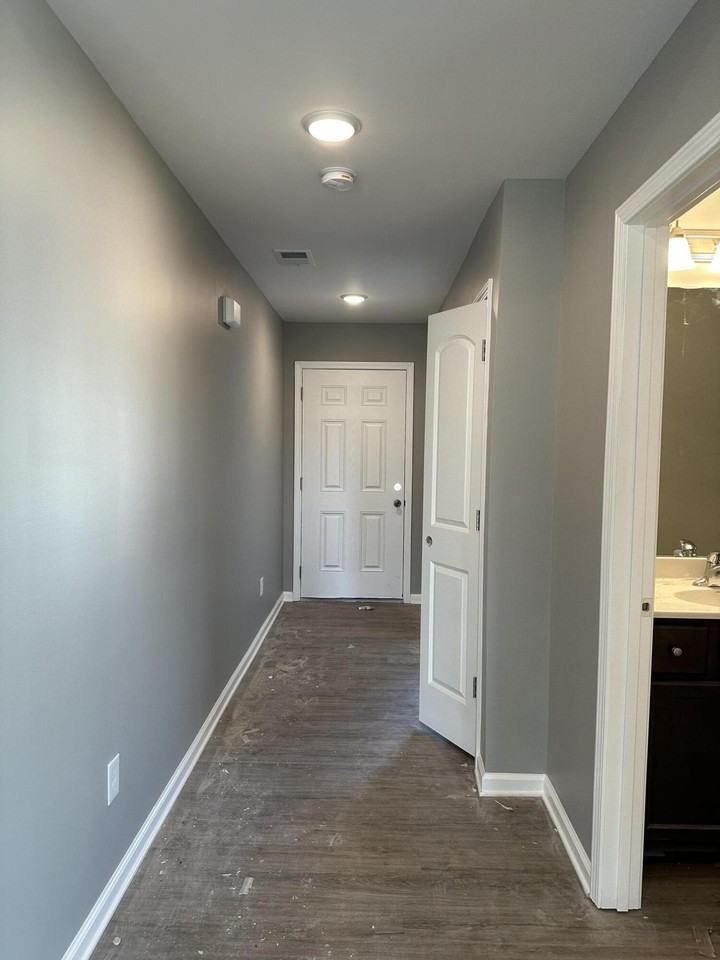 2492 Feathersound Way - Photo 3 of 18