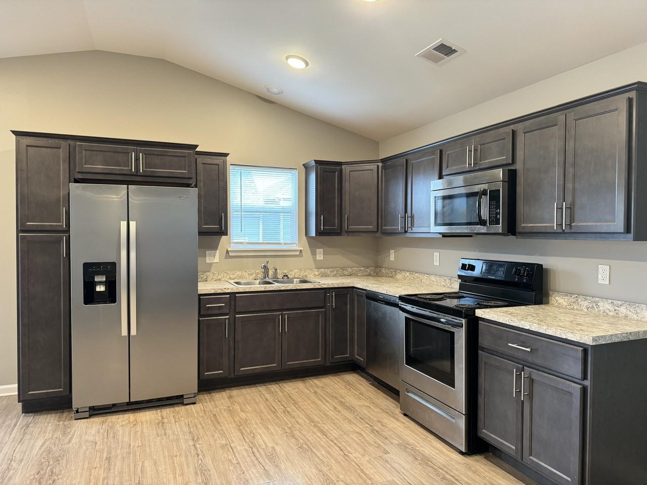 2492 Feathersound Way - Photo 7 of 18