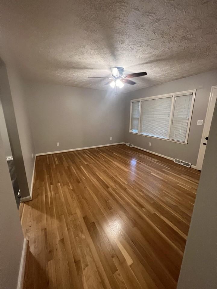 4019 Winnipeg Way - Photo 2 of 24