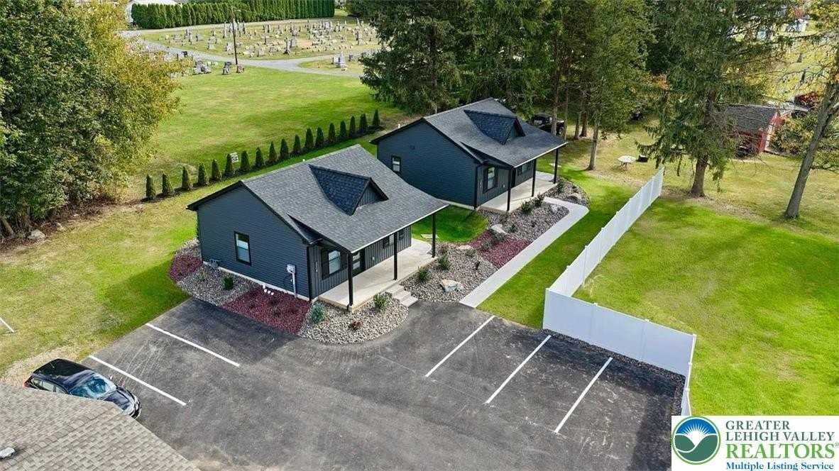 1511 Lincoln St Unit B #B - Photo 2 of 33