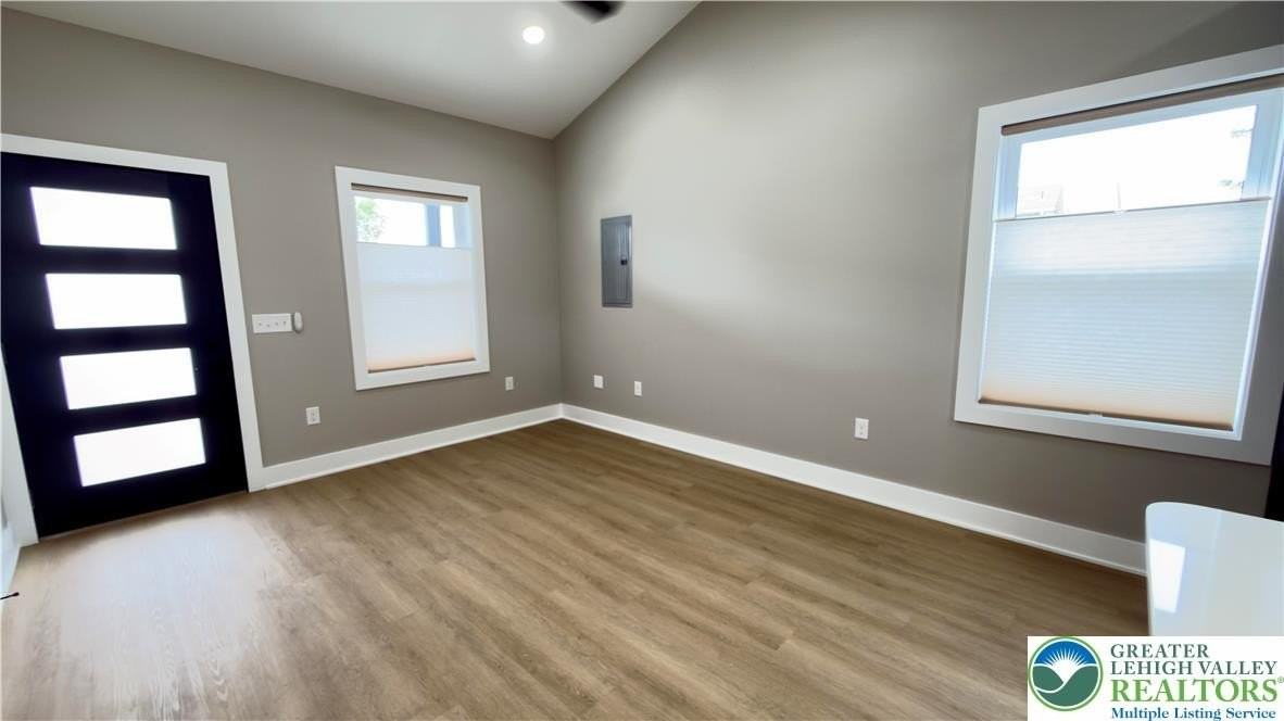 1511 Lincoln St Unit B #B - Photo 5 of 33