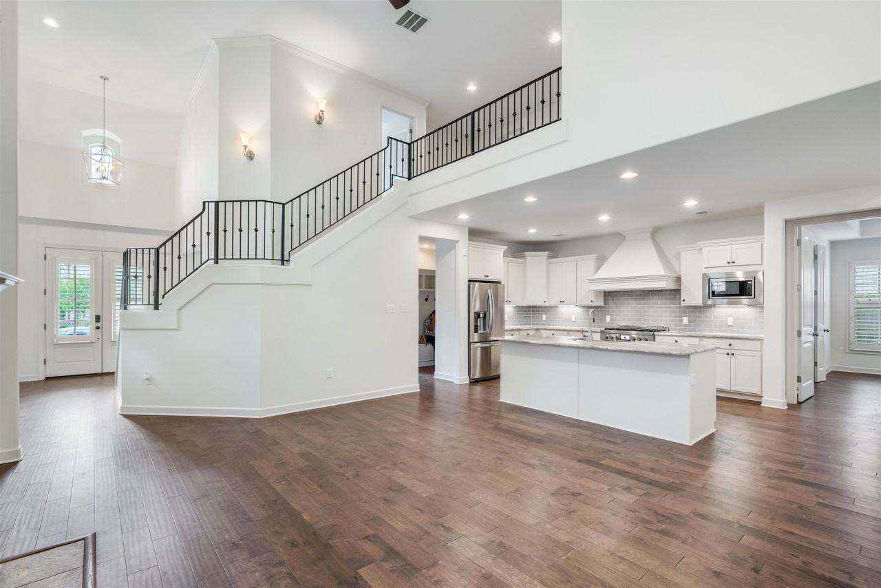 4713 Emmas Cir - Photo 6 of 28