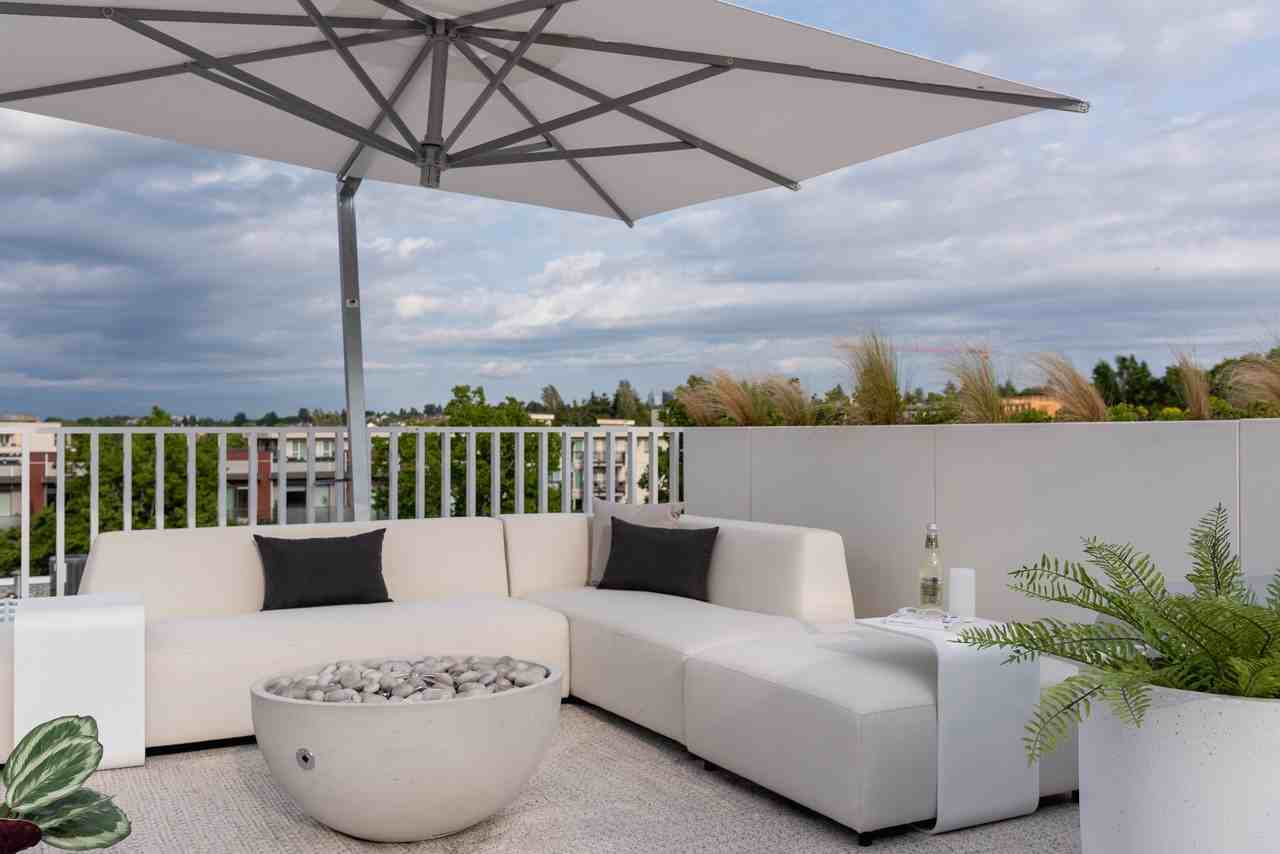 3495 Commercial Street #309 - Photo 4 of 12