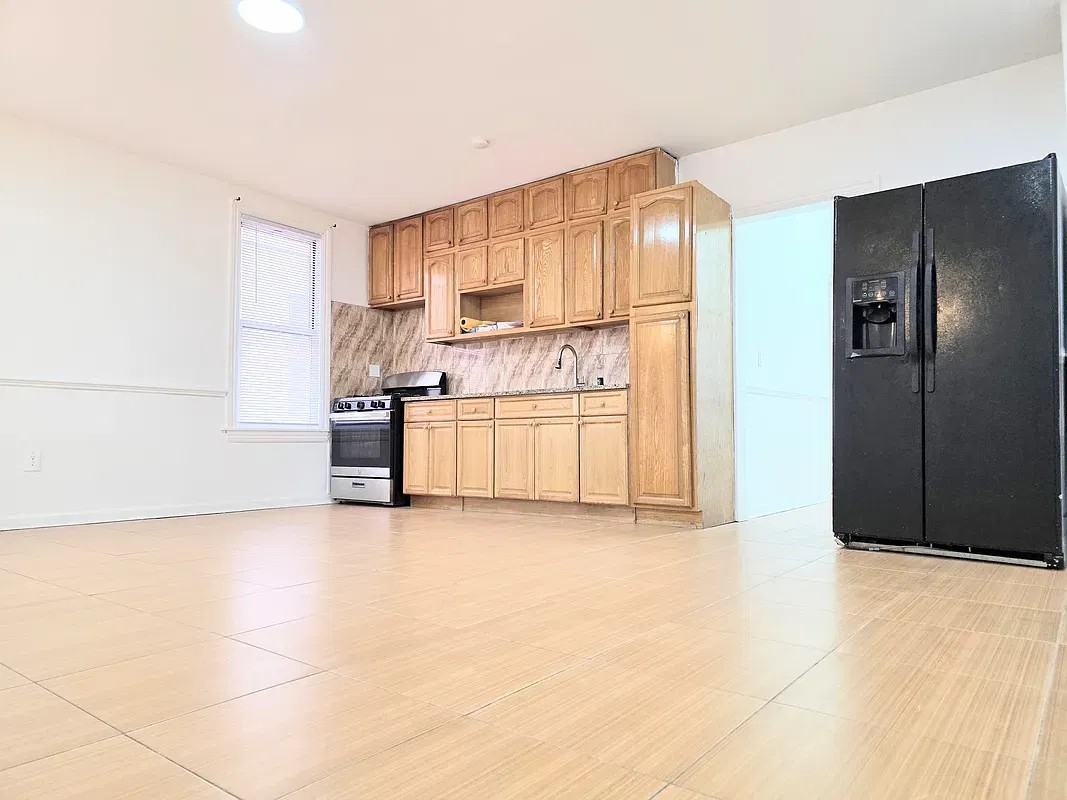 16th Ave #1 - Photo 2 of 8